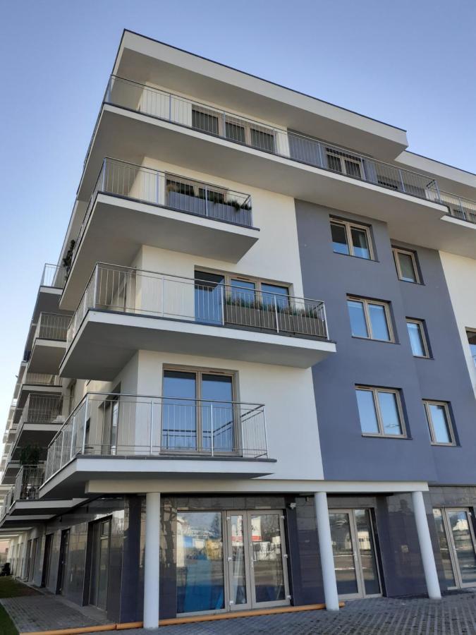Apartament Kapitanski Mostek 17A Z Widokiem Na Port I Latarnie Morska Oraz Garazem Leilighet Kołobrzeg Eksteriør bilde